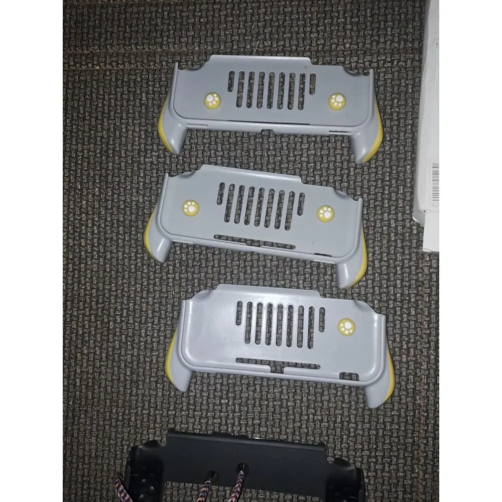 NEW Orzly Grip Cases set of 4 Possibly for Joy Con